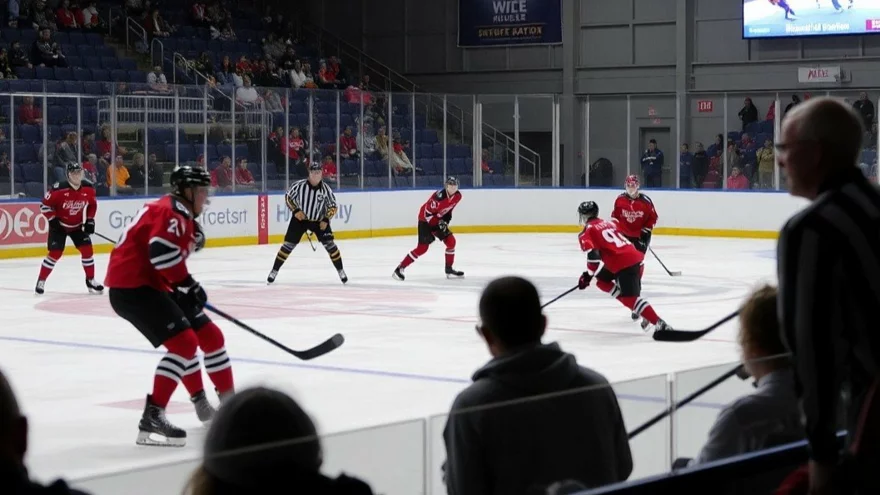 Čtvrtfinále MS v hokeji 2025: Program a termíny zápasů | Kdy hrají Češi? 🏒